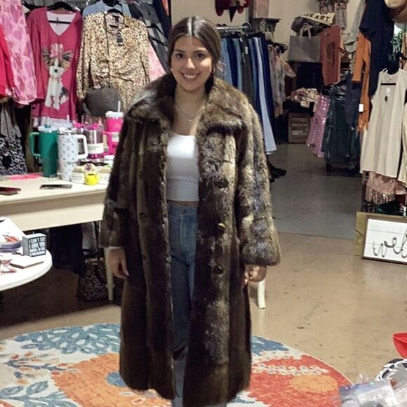 Super Cute Vintage Muskrat Double Breasted Coat - Picture 13 of 14